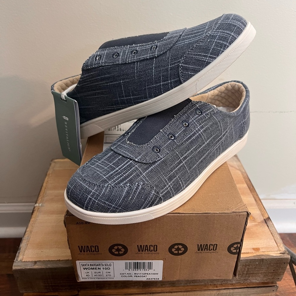 Waco Women's Santa Margarita Slip-on Sneaker, Brand new in the box